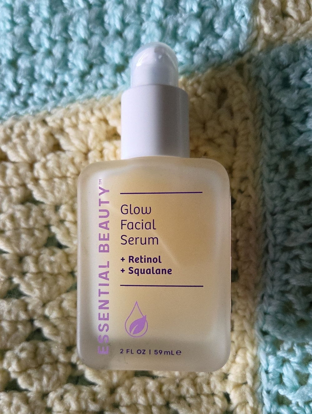 Essential Beauty Glow Facial Serum + Retinol + Squalane. NIB. Unisex.